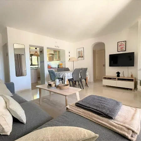 Appartamento Vue Et Piscine à 5 Min à Pied De Sao Rafael