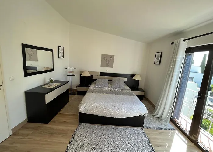 Apartamento Vue Et Piscine à 5 Min à Pied De Sao Rafael